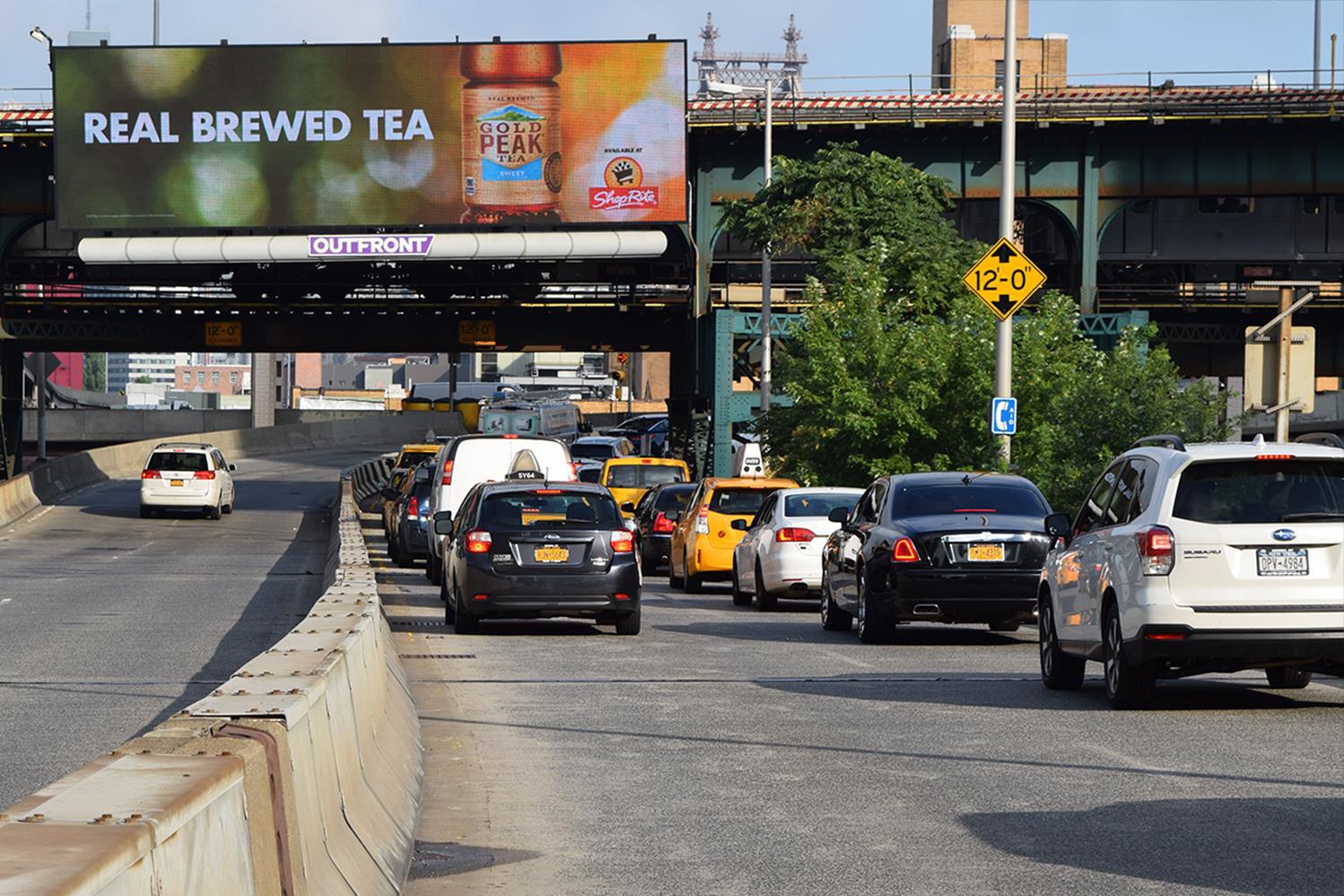 Prime Southeast-Facing Digital Billboard in New York City [NY-120401]